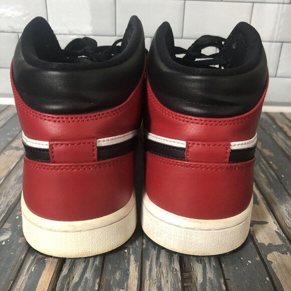 Nike Air Jordan 1 Mid Chicago Black Toe Men\'s Shoes US Sz 9 main image 12